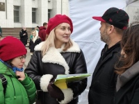 Хабаровская епархия познакомила хабаровчан с духовной ценностью Дня народного единства в ходе миссионерской акции