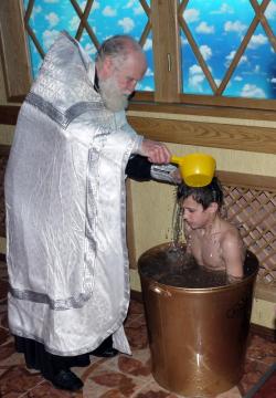 В каком возрасте крестить ребенка?<br />