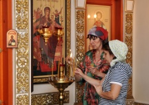 Молебен пред иконой Пресвятой Богородицы «Всецарица»,  пятилетие храма, расположенного на территории  онкологического центра. 31 августа 2011