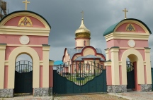 Экскурсия в Петропавловский монастырь  подопечных Центра соцпомощи населения 05 августа 2015 г.