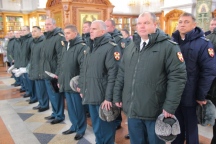 В профессиональный праздник войск правопорядка в главном соборе края был совершен молебен 26 марта 2022 года